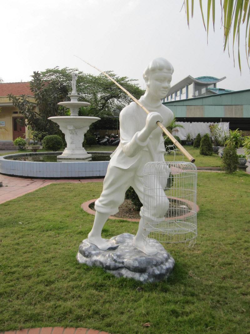 Tượng anh Kim Đồng